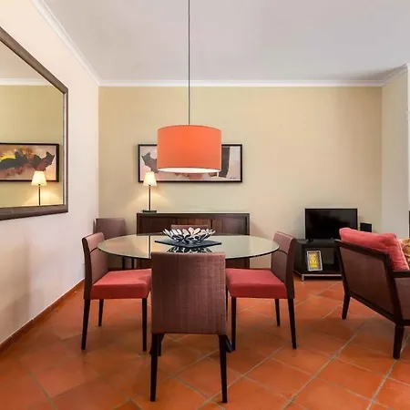 2 Bedroom Sol Golf